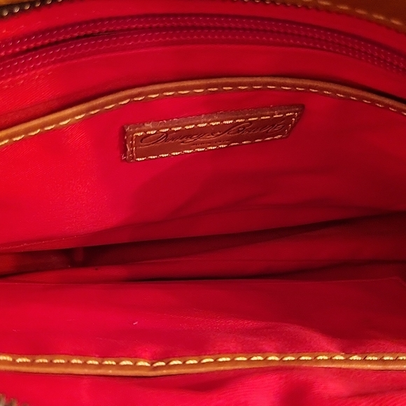 Dooney and Bourke Pepple grain leather Crossbody bag 11×9×4 - Picture 6 of 8